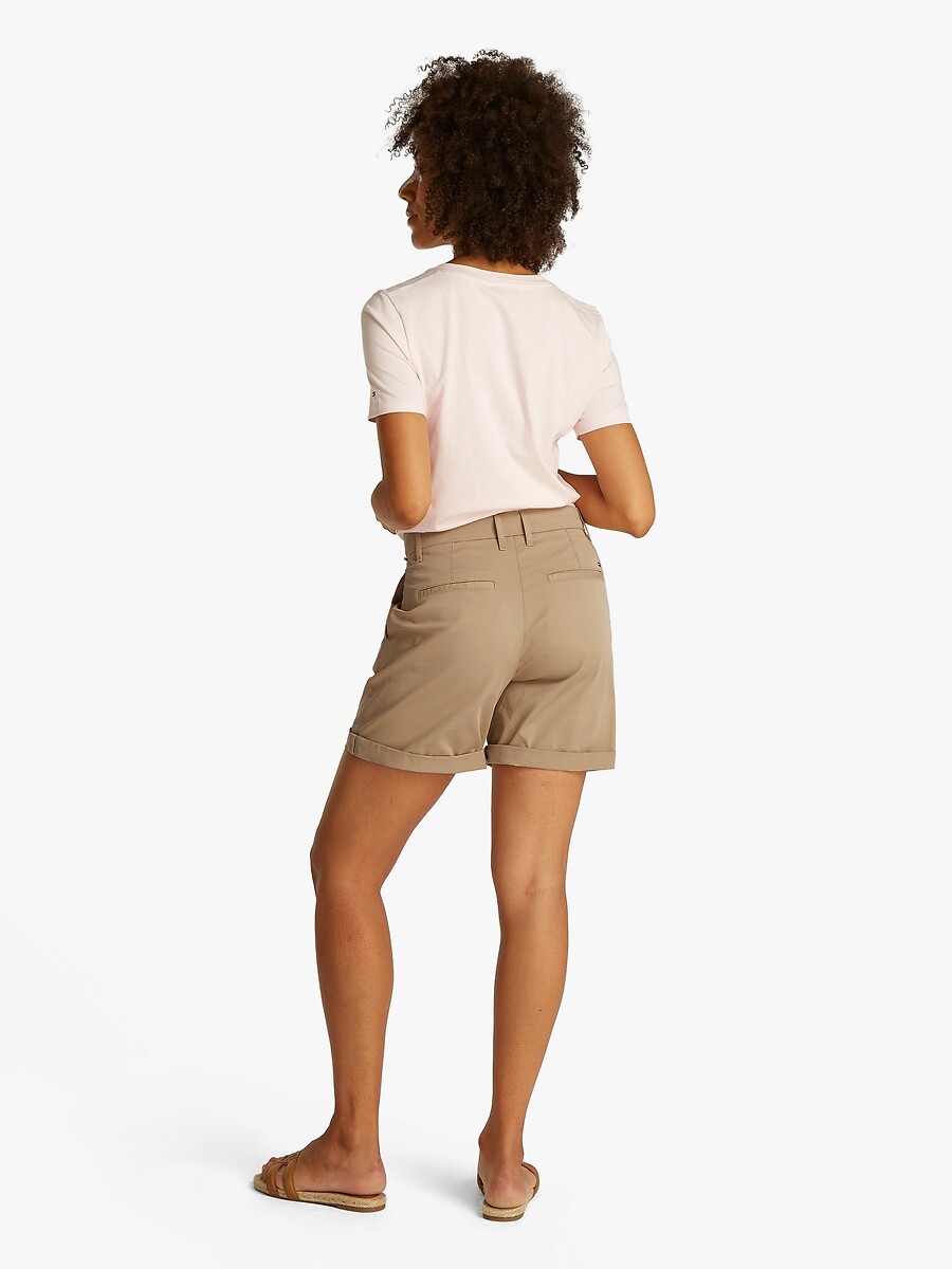 TOMMY HILFIGER<br>Shorts chino em mistura de algodão elástico