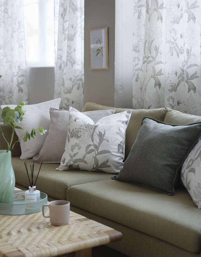 Valentin pynteputetrekk 45x45 cream