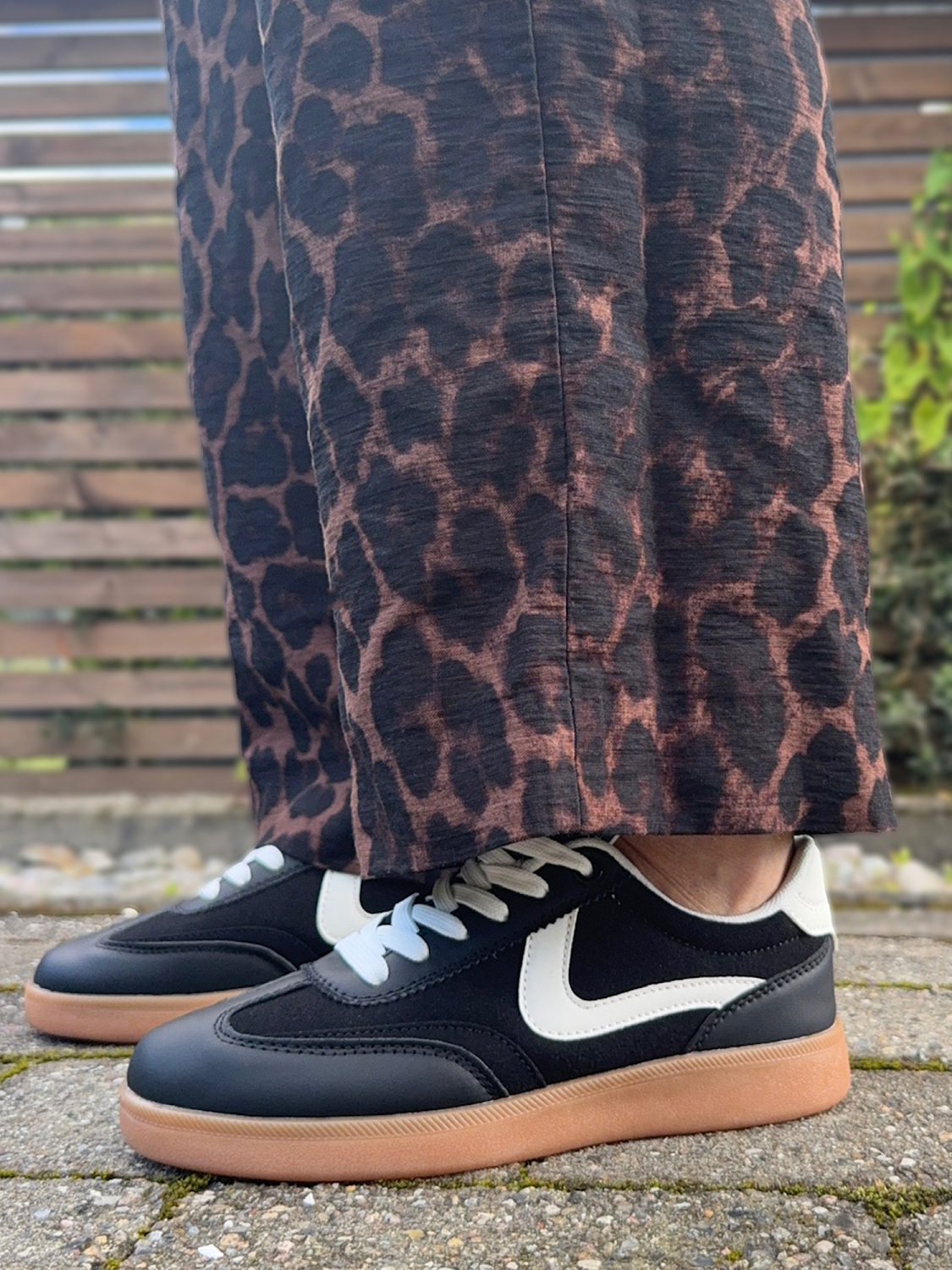 Rugged Gear Base Black Sneaker