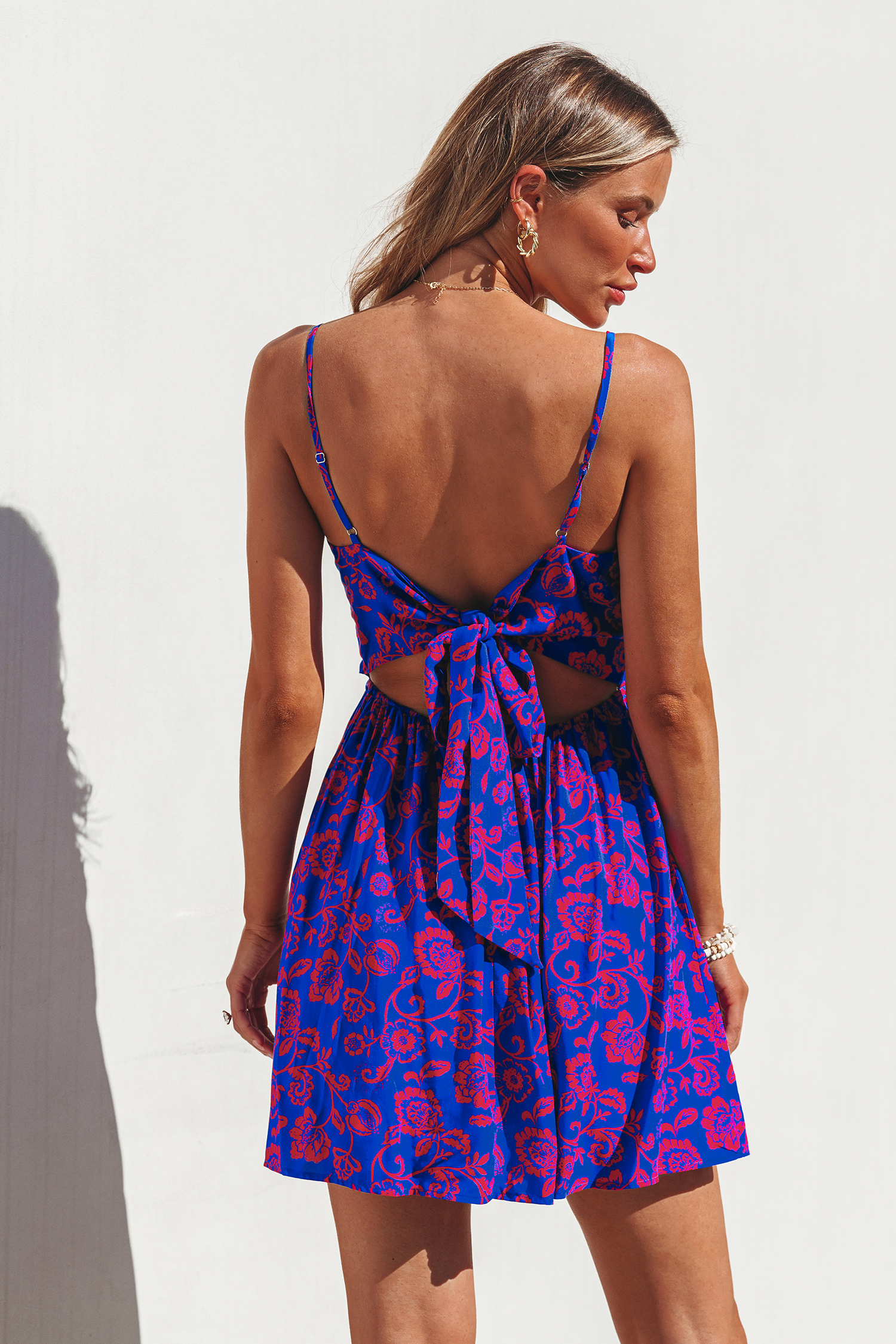 Robe mini torsadée et découpée ethnique