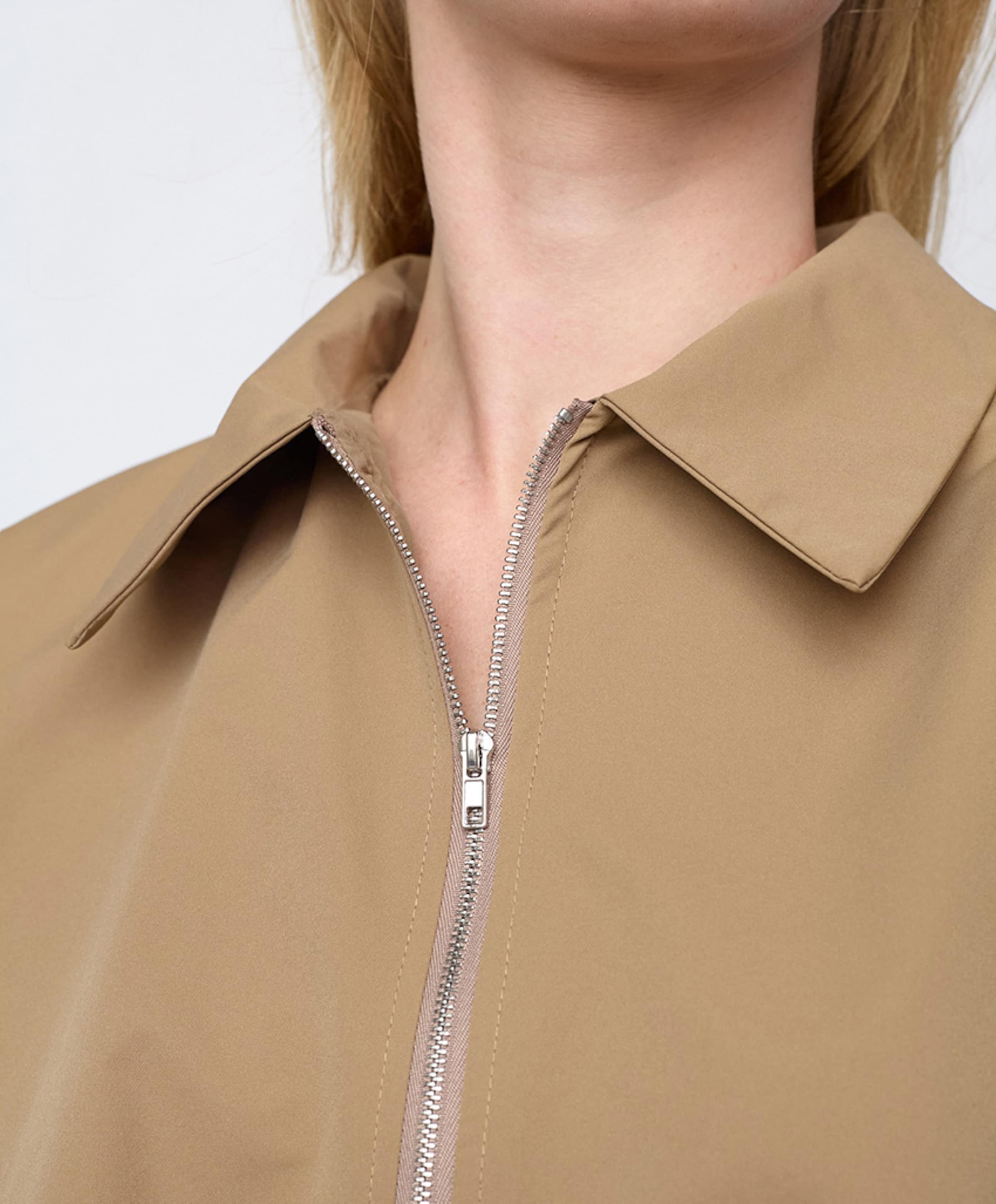 Sisters Point Dames blouse beige