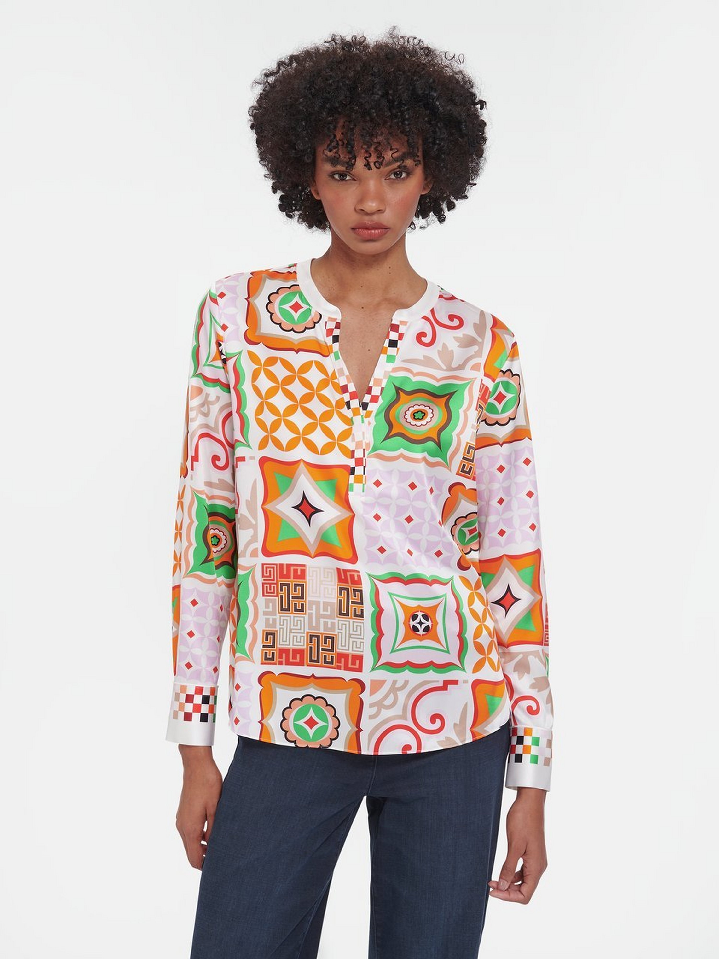 Bluse mit Stehkragen