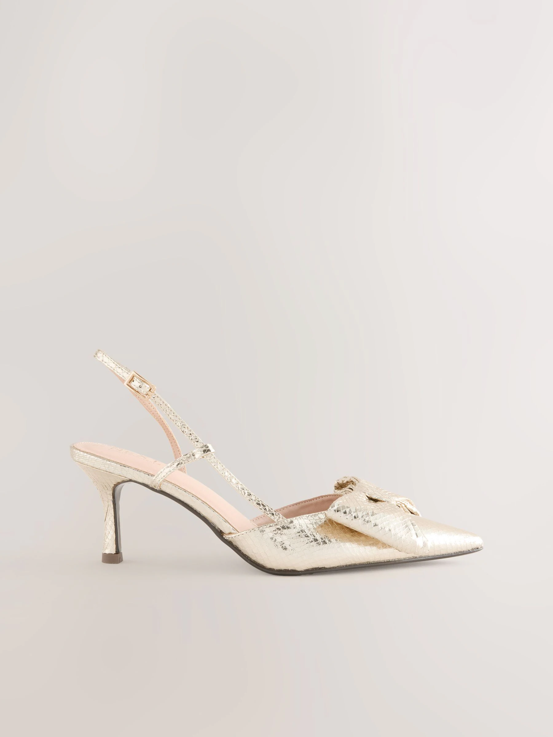Goud - Forever Comfort® schoenen met strik, hielbandje en spitse neus
