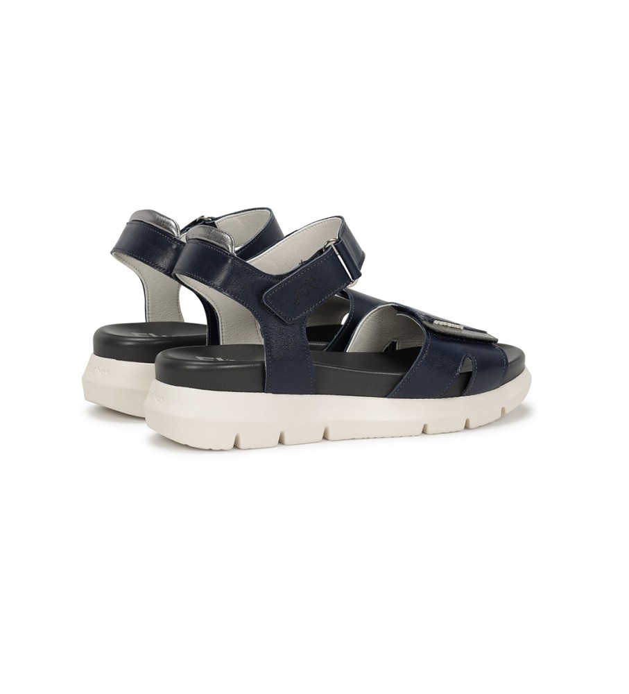 Sandálias Fluchos Hellen em couro, modelo F1708, cor azul marinho - Salto plataforma de 5 cm -