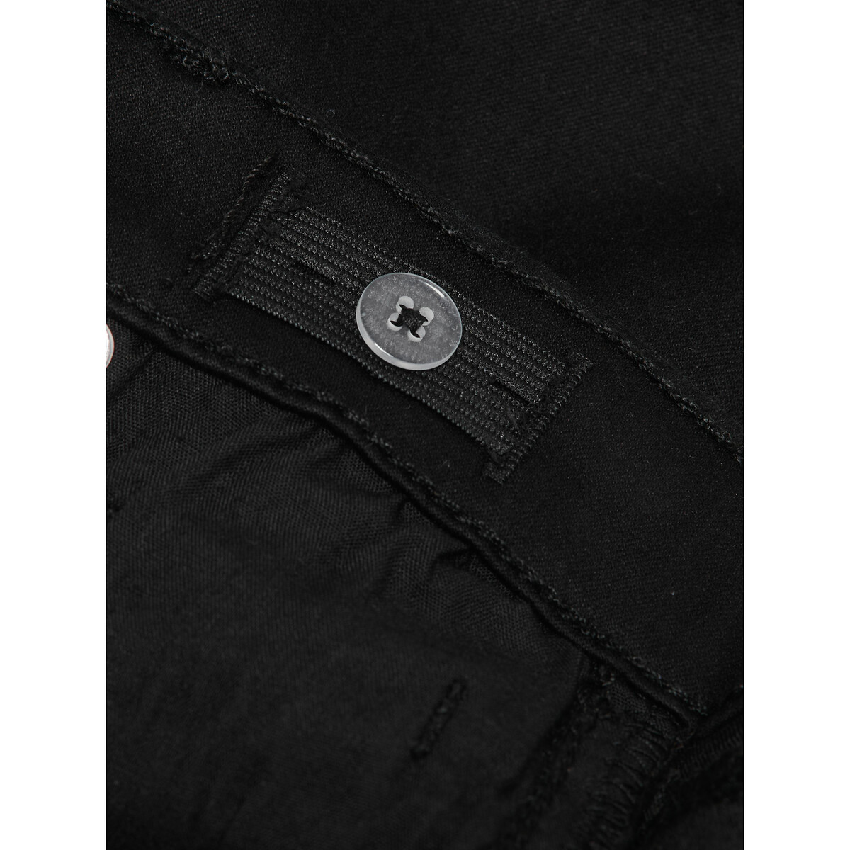 SOMENTE PARA CRIANÇAS<br>Calça boca de sino
