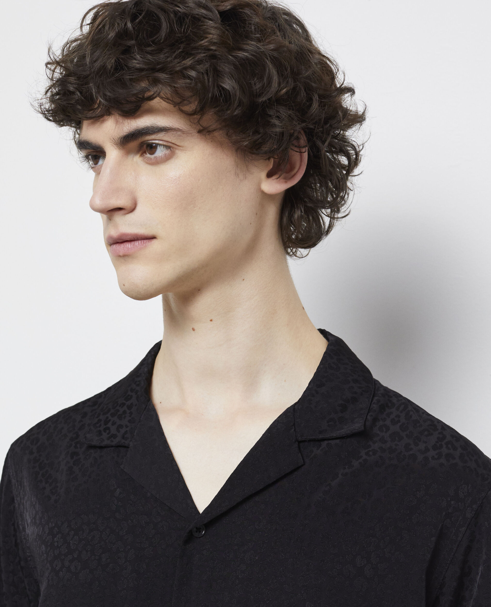 Chemise col hawaïen léopard noire