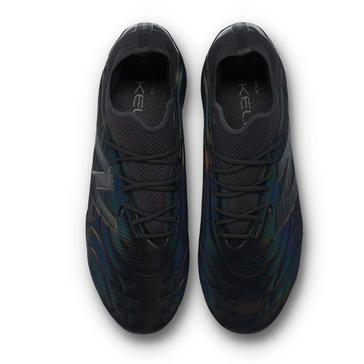 Chuteira New Balance Tekela Elite Low Laced FG V5
