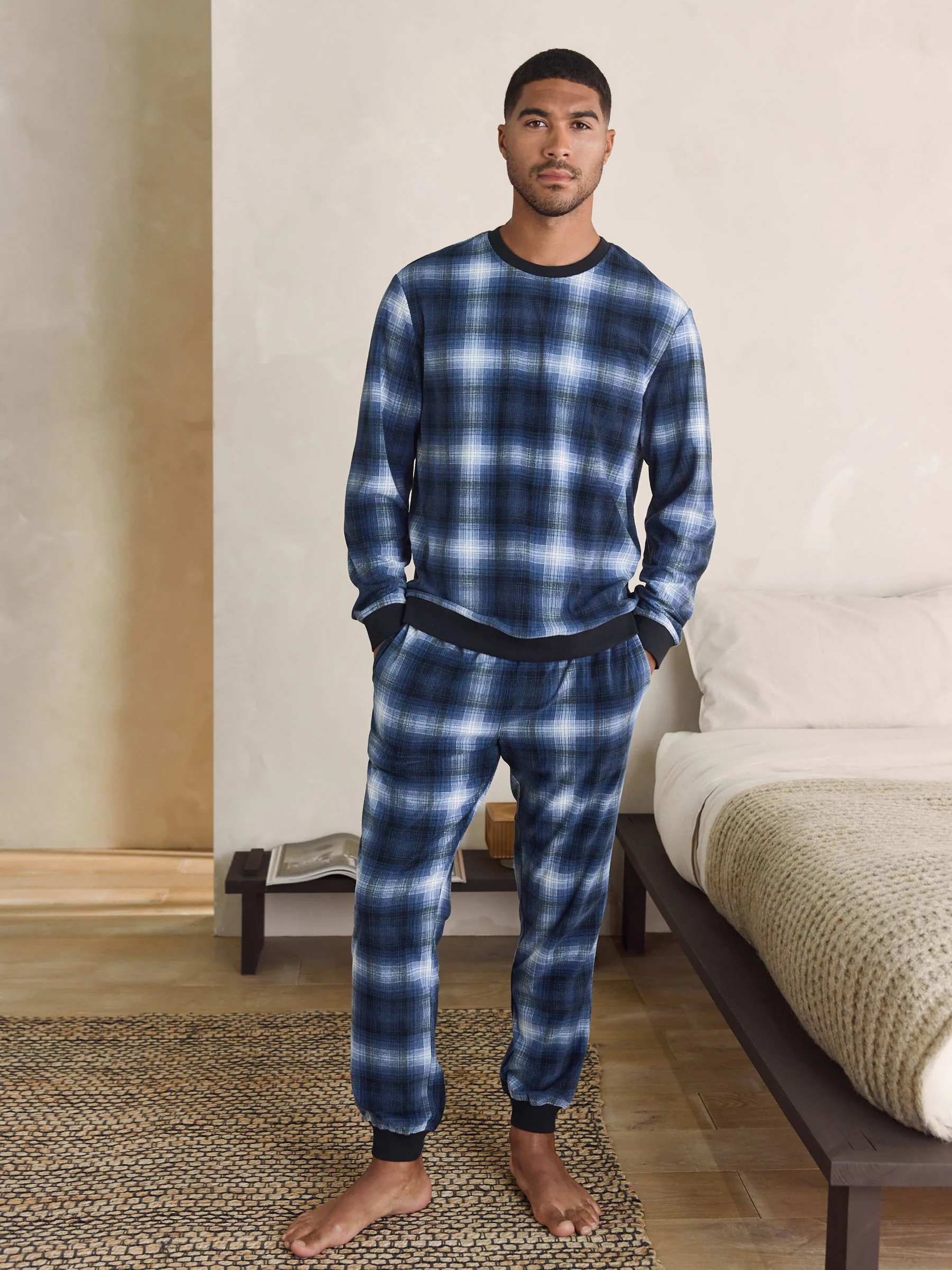 Marineblauw geruit - Motionflex - Behaaglijke pyjama met lange mouwen en boorden