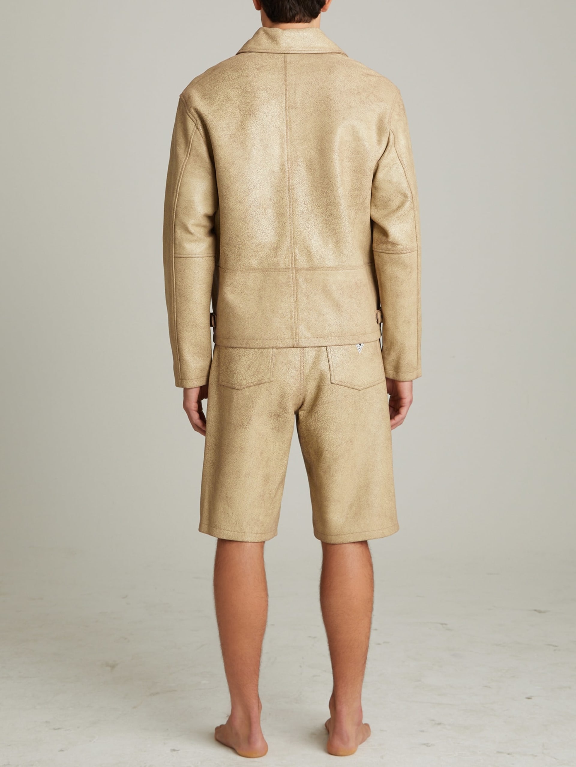 Shorts de couro rachado