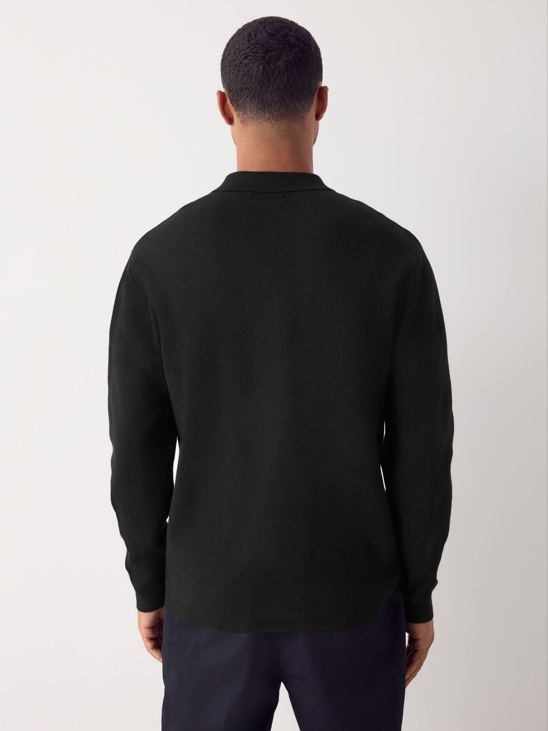 Zwart - Regular fit premium halfzwaar gestreept gebreid poloshirt met lange mouwen en kwartrits