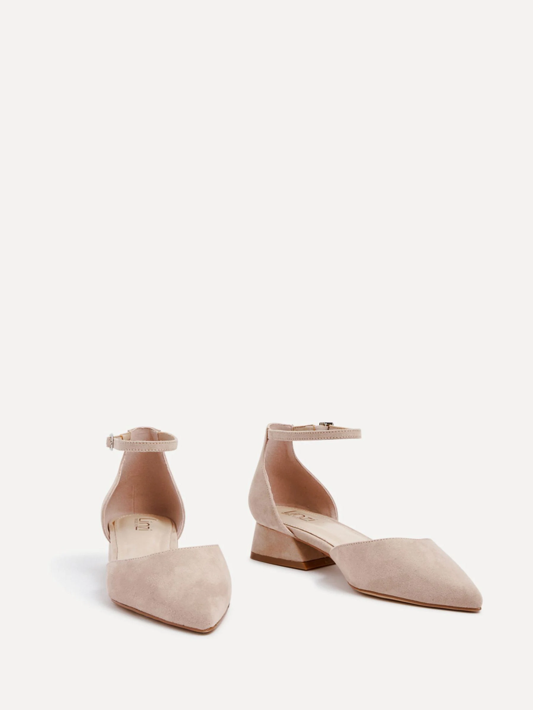 Licht beige - Linzi Dolly pumps met lage blokhak en wijde pasvorm
