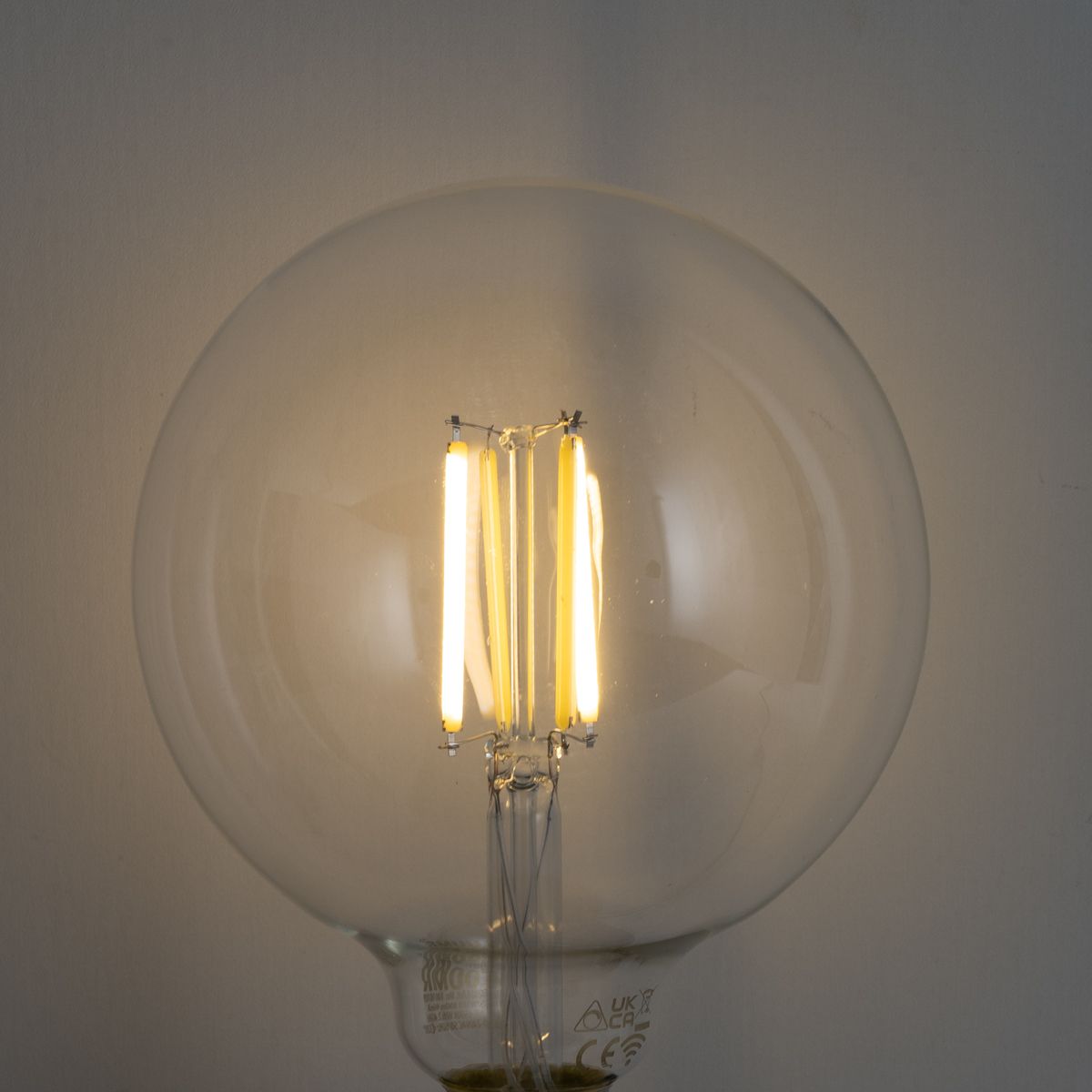 Smart E27 dimbare LED lamp G125 helder 7W 806 lm 2700-6500K