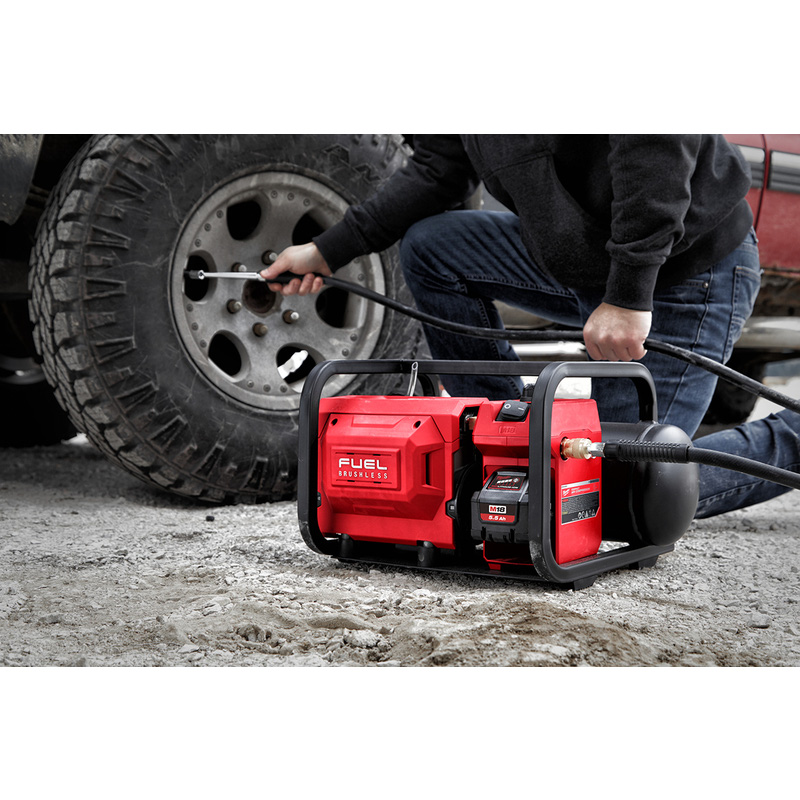 Milwaukee M18 FUEL FAC-0 accu compressor (body) 18V Li-ion 7,6L