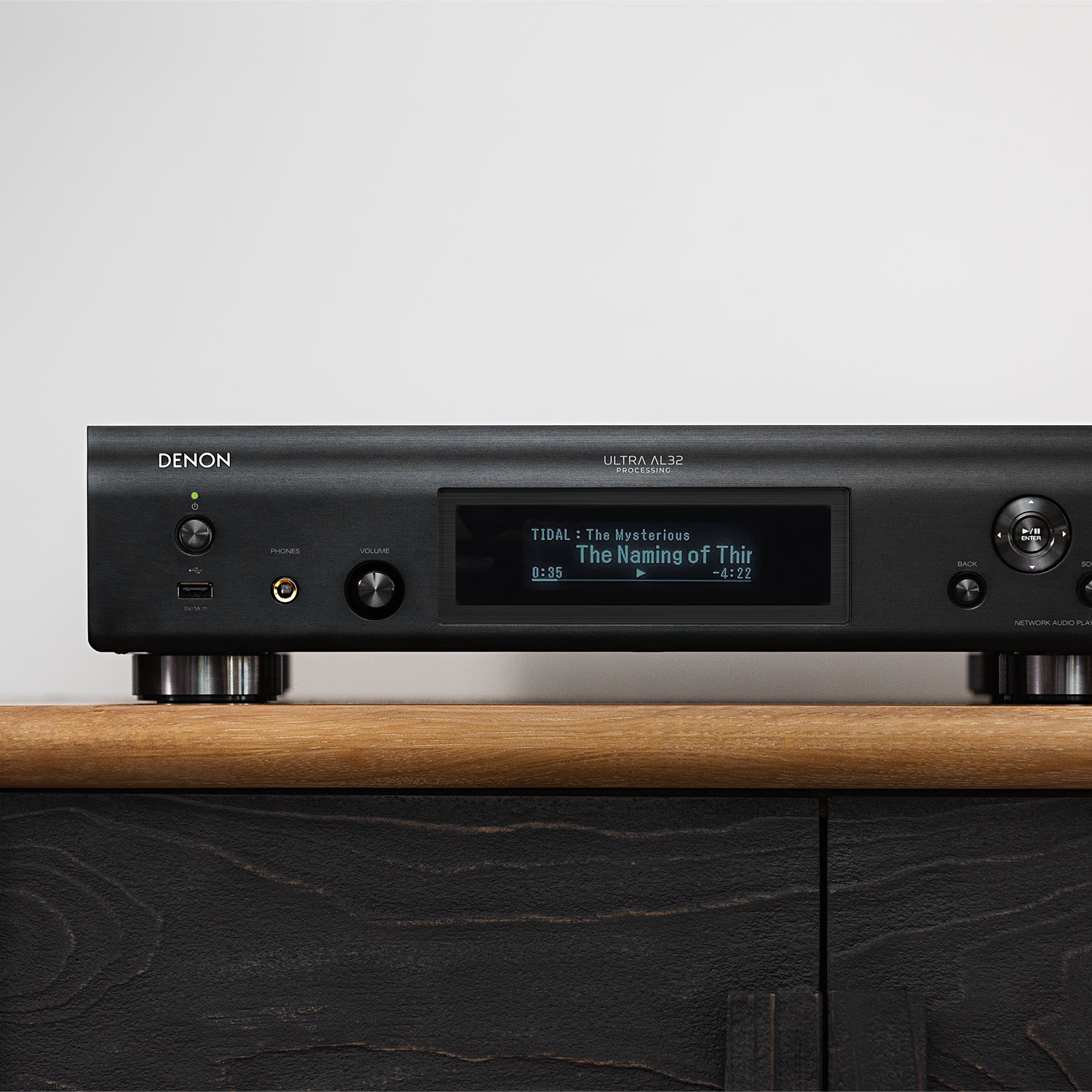 Denon DNP-2000NE – HEOS en digitale voorversterker in één apparaat Zwart