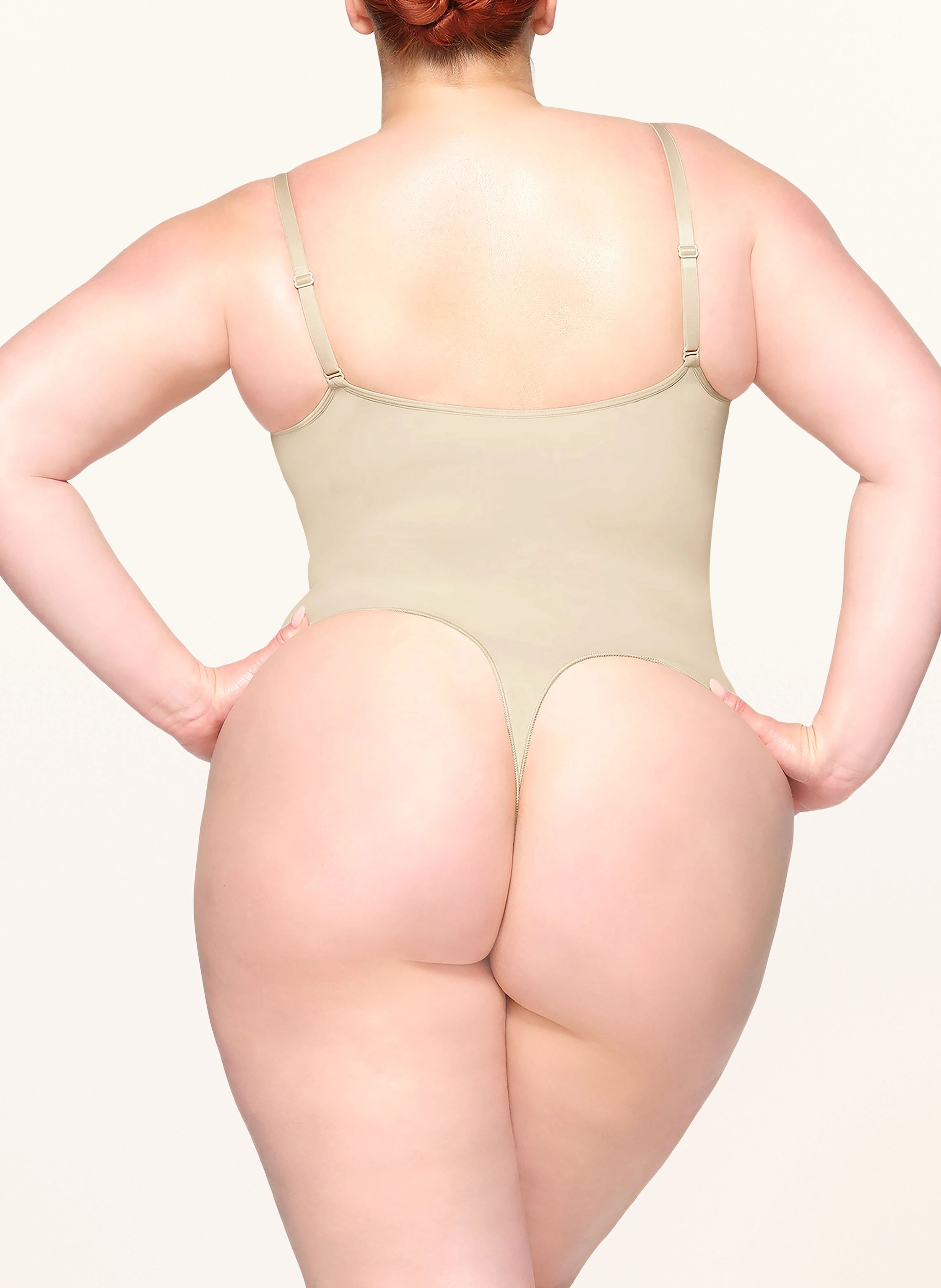 SKIMS Shape-Body SEAMLESS SCULPT