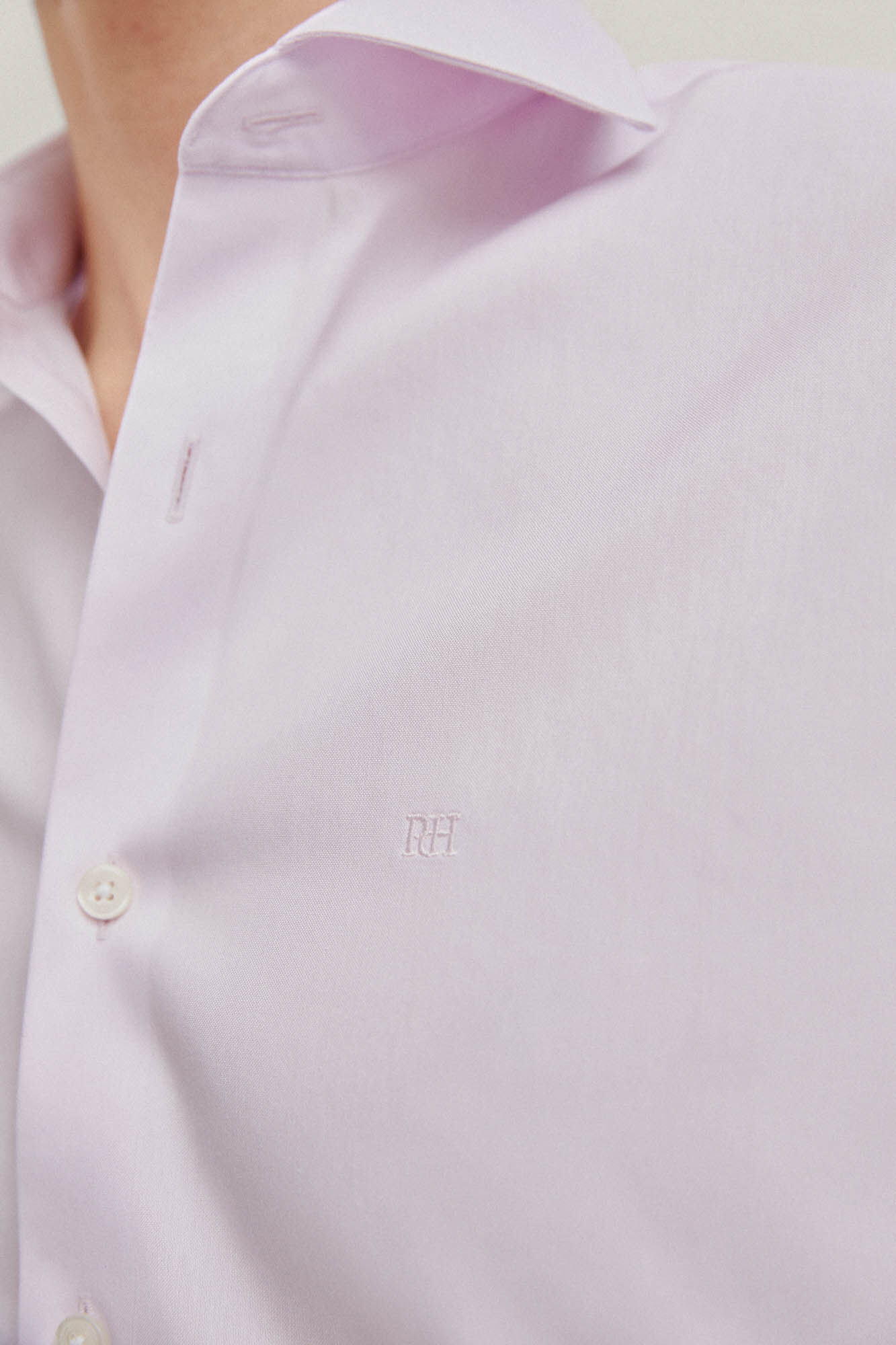 Camisa social lisa com detalhes em ponto ajour, não precisa passar e é resistente a manchas - Rosa