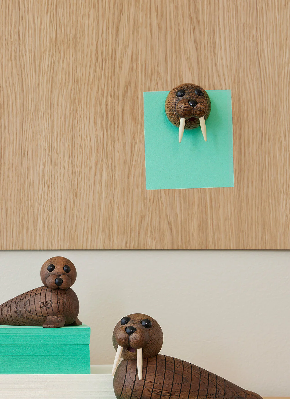Spring Copenhagen  Magnetic Wally magnet - Natur