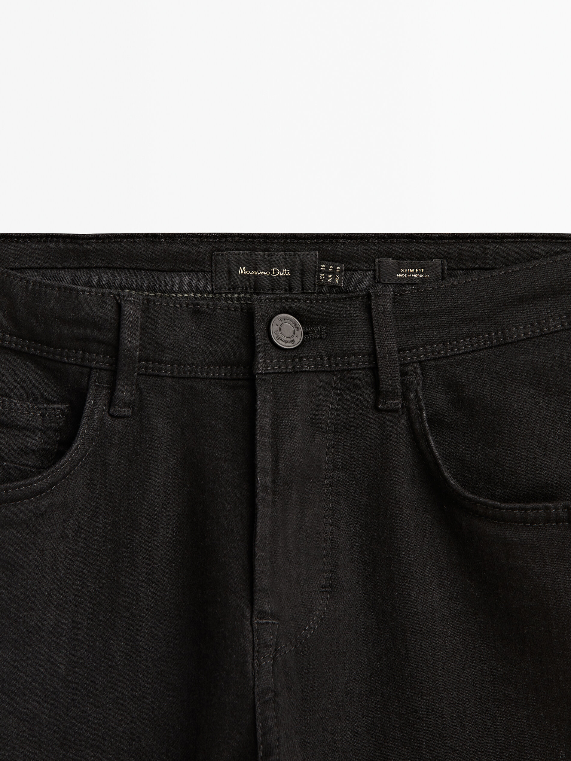 Calça jeans preta de corte justo - PRETA