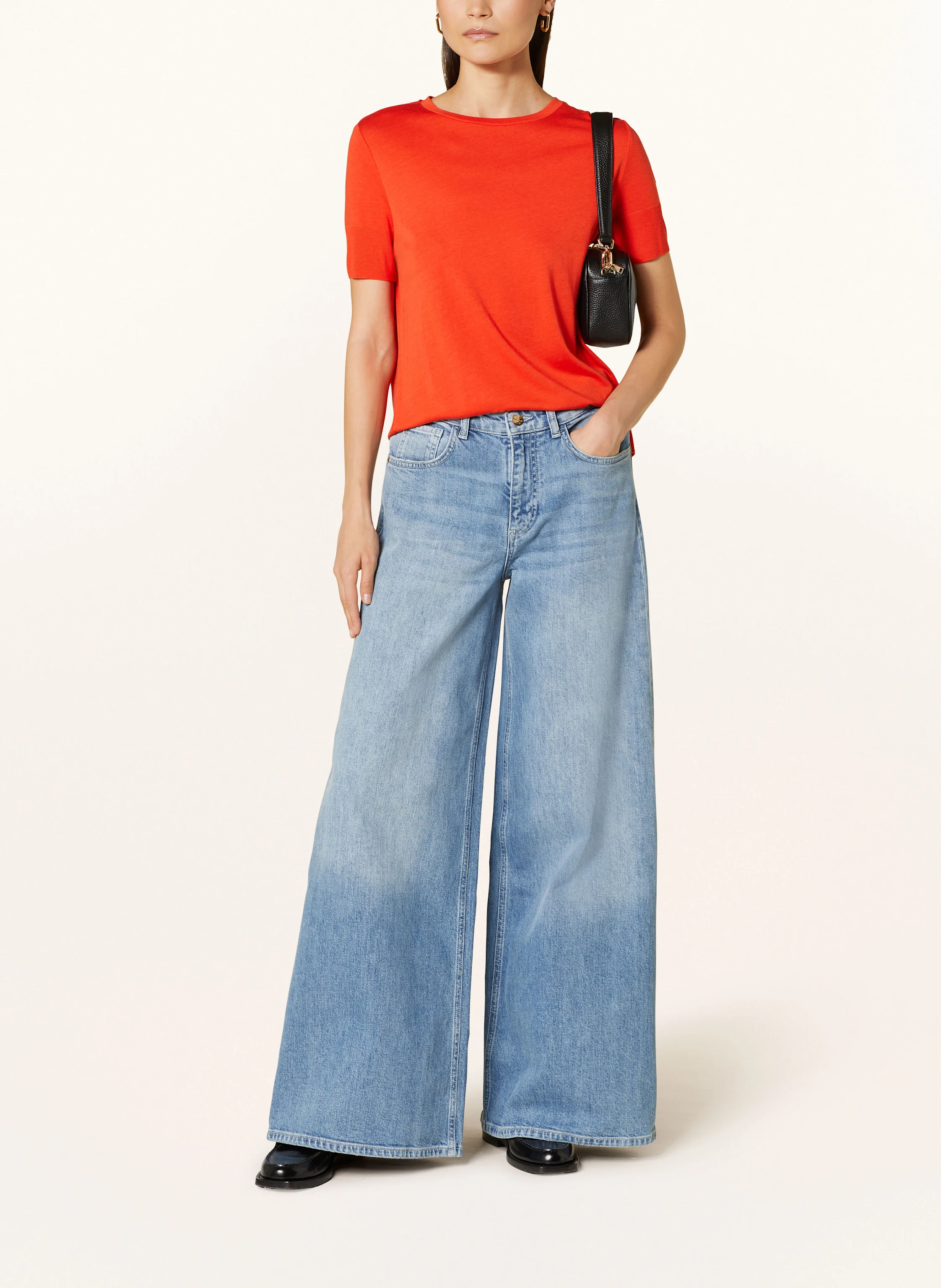 Rich & Royal Flared Jeans