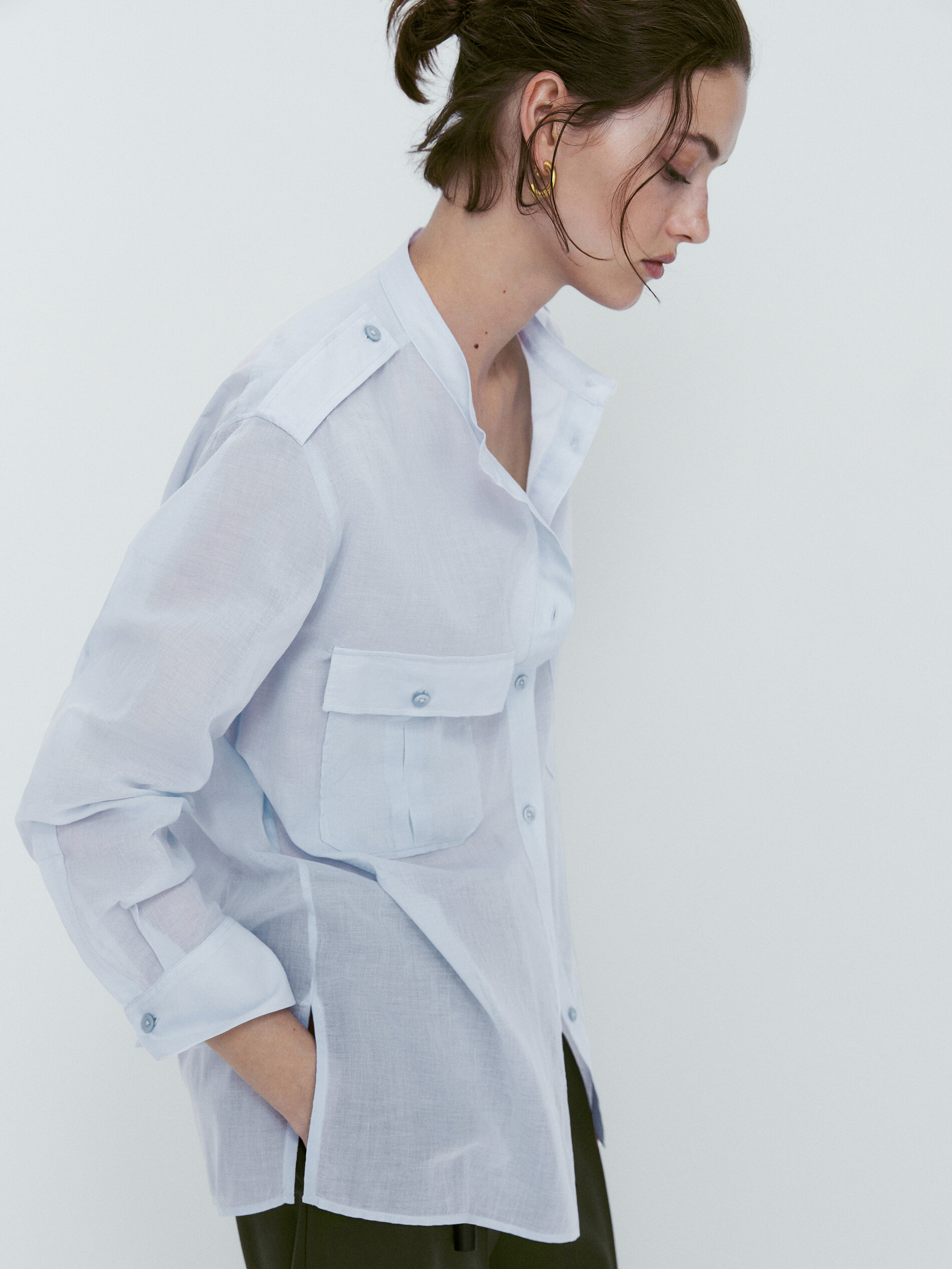 Camisa de voile de algodão com bolsos - AZUL