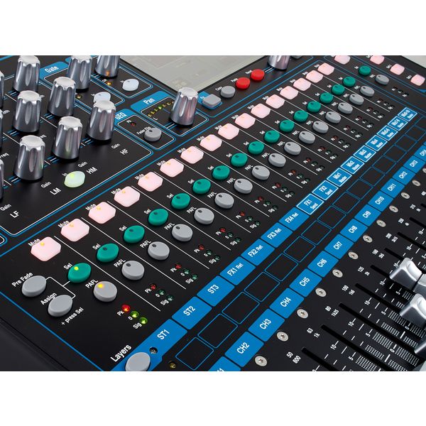 Allen & Heath Qu-16 Chrome Hands On Bundle