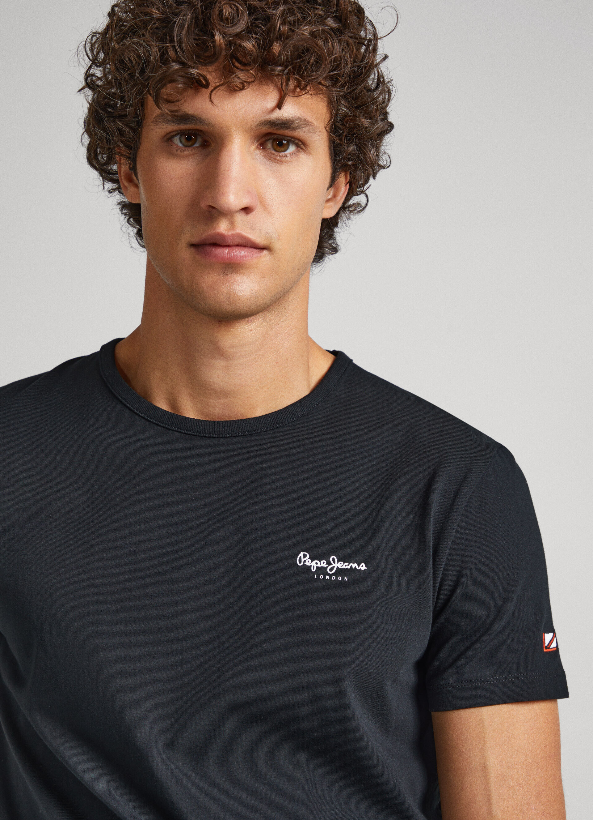 Camiseta de algodão com logotipo estampado - preta