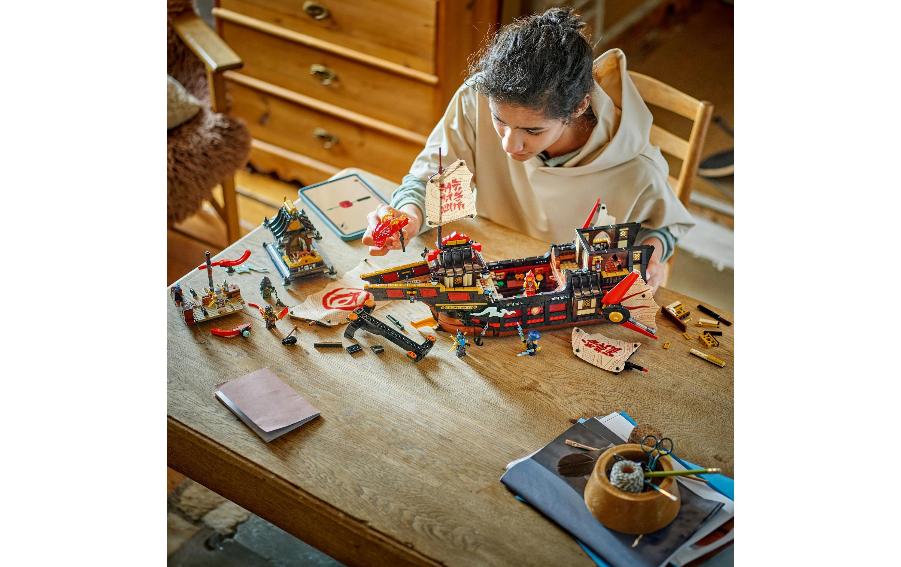 Ninjago Der Tempel-Flugsegler 71848<br>Modell zum Ausstellen und für viele Geschichten