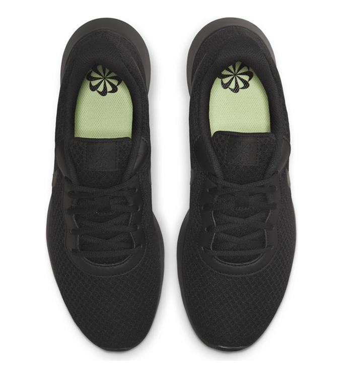 Nike Men Tanjun Sneakers