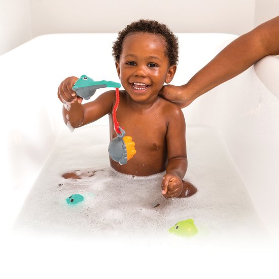 Coffret de bain 17 jouets   de               Infantino