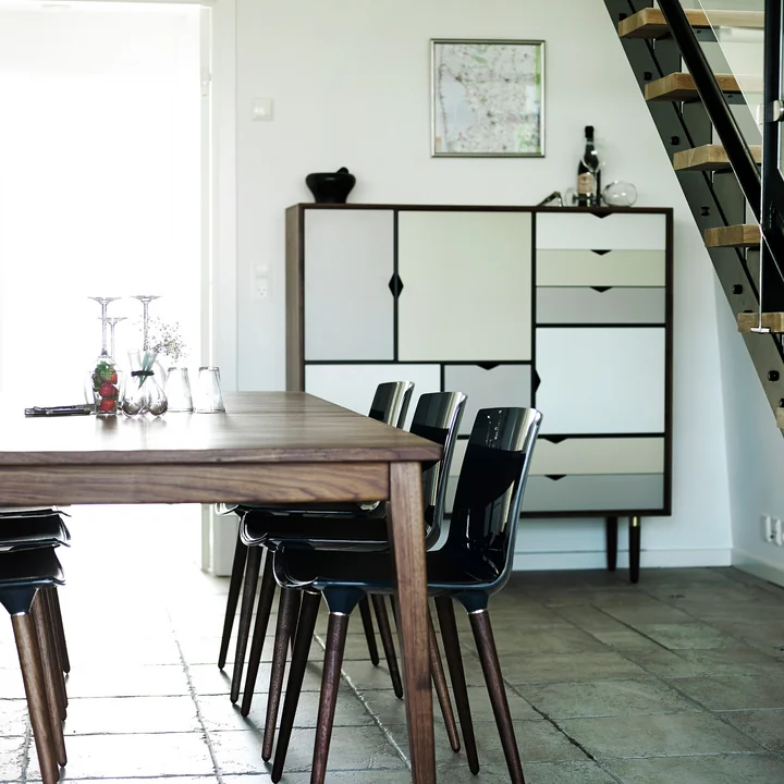 Andersen Furniture - S3 Kommode, Eiche geölt/ Fronten silver (silber weiss), doeskin (beige), iron (metallgrau)