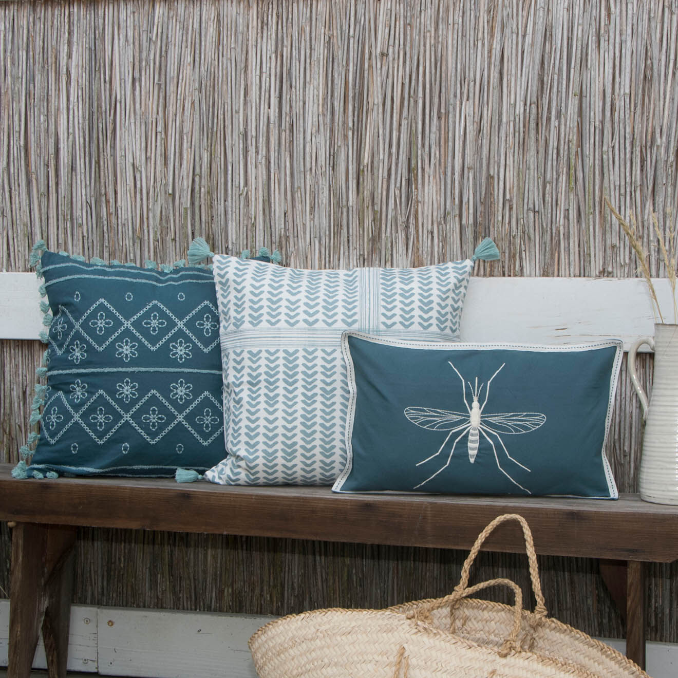 Febronie Housse de coussin Mosquito bleue - 50x30 cm