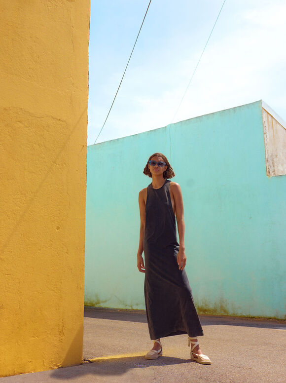 Vestido grande com bolsinha - Preto