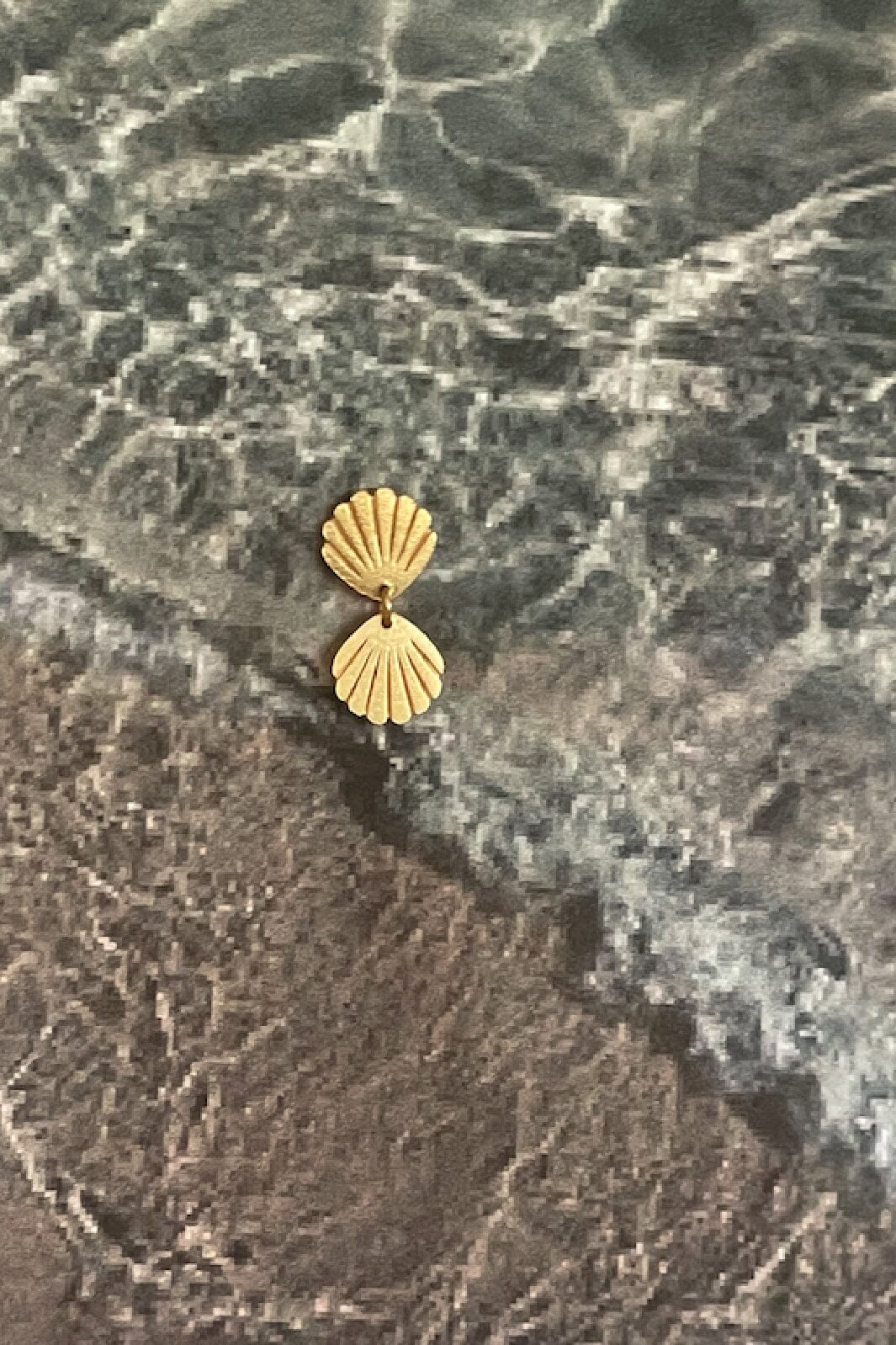Stine A Two Petit Shell Earring