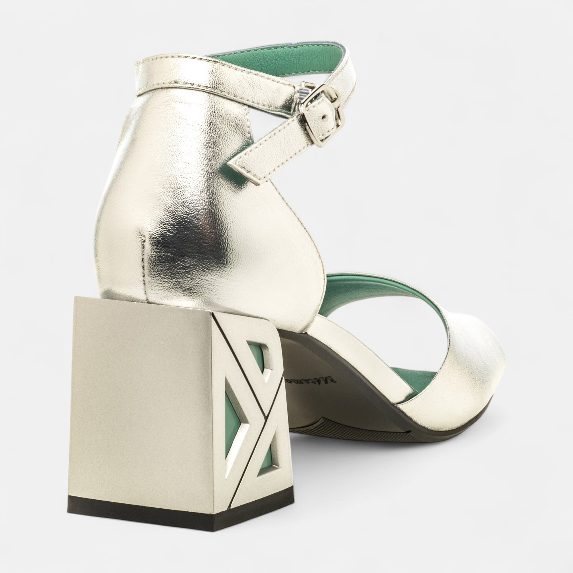 Nu-pieds à talon Femme en cuir argent