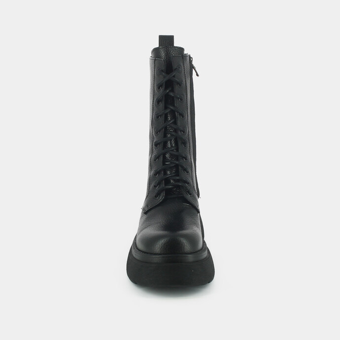 Boots à plateformes et semelles crantées  en cuir grainé noir