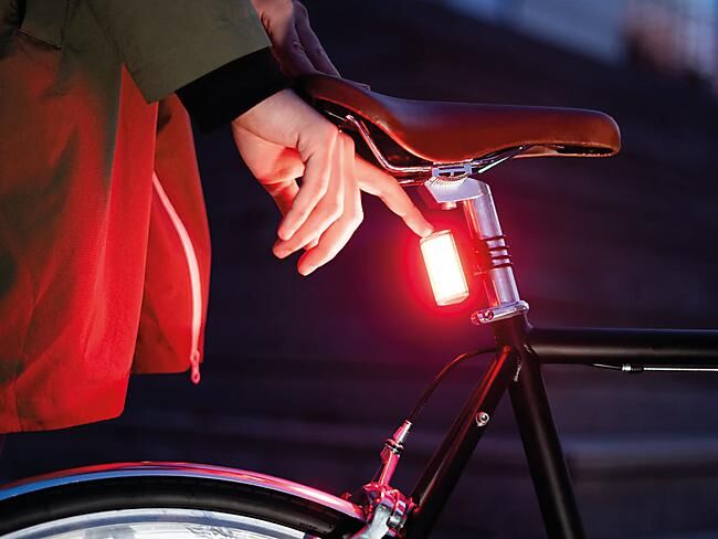 SHAPEHEART - LAMPE ARRIERE ROUGE POUR VELO