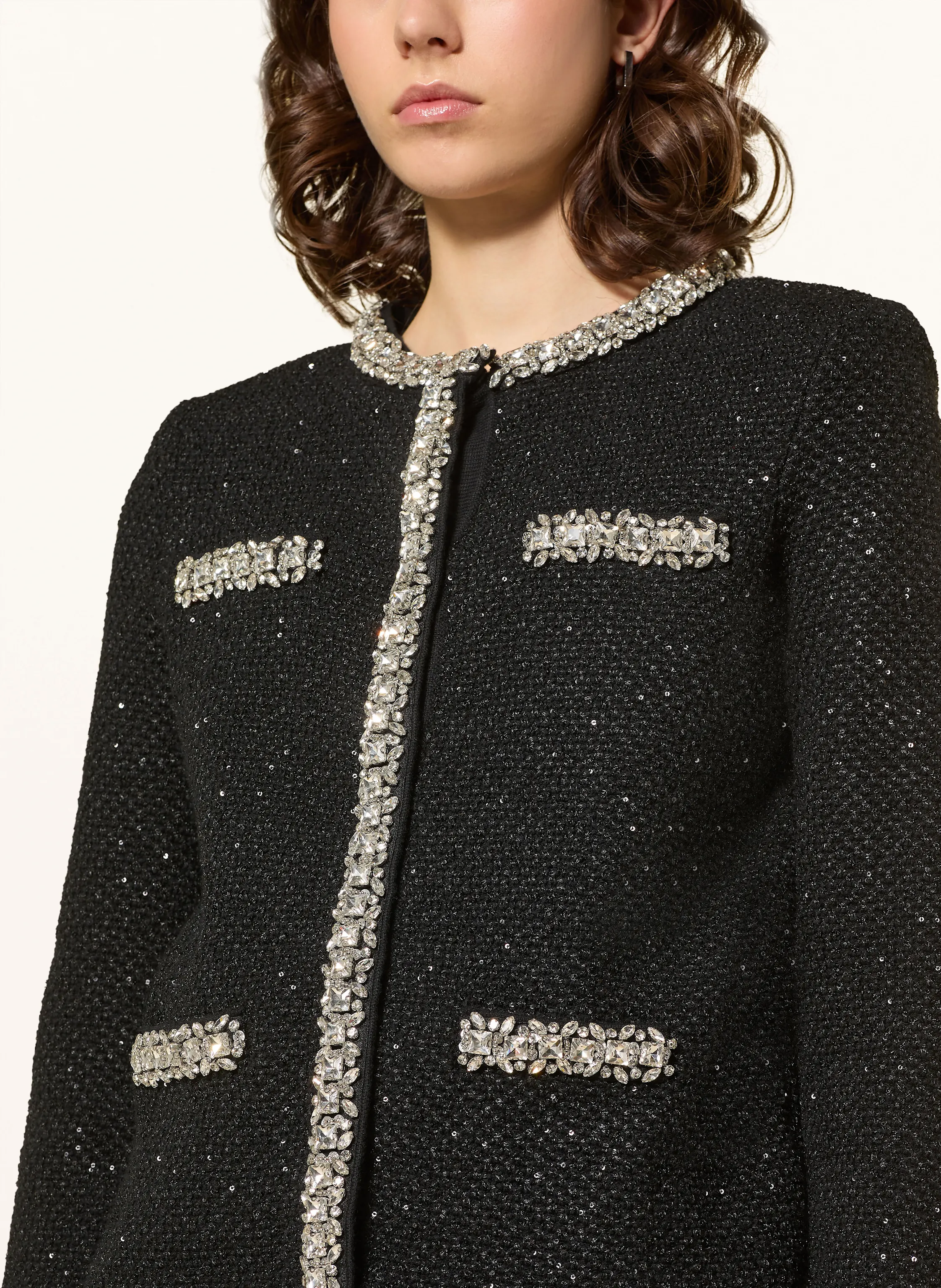 self-portrait Strickjacke mit Pailletten und Schmucksteinen