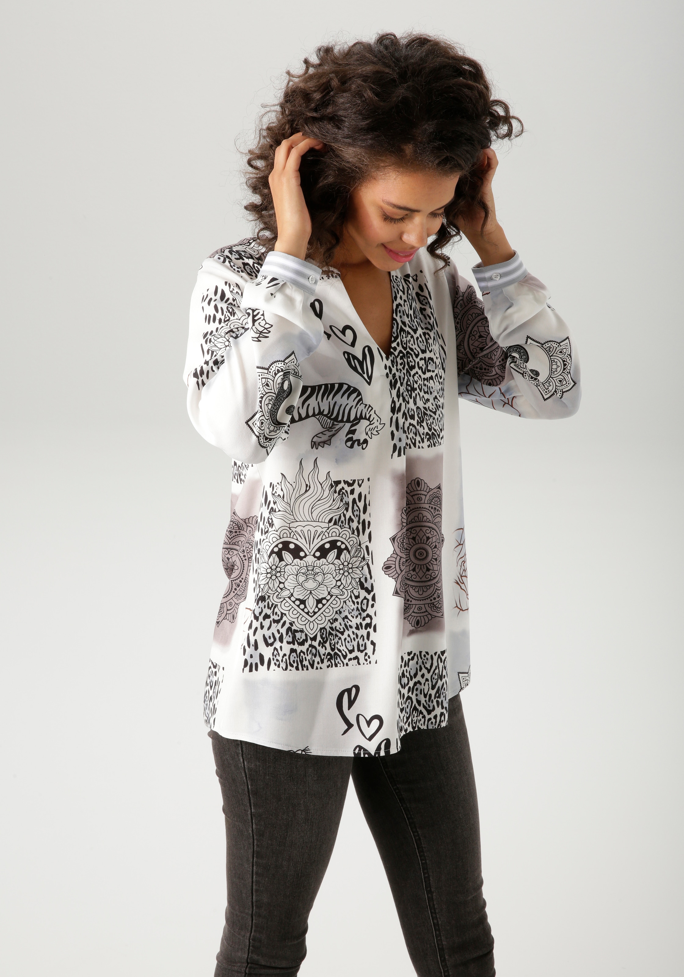 Aniston CASUAL Schlupfbluse , im extravaganten Patch-Druck-Dessin - NEUE KOLLEKTION