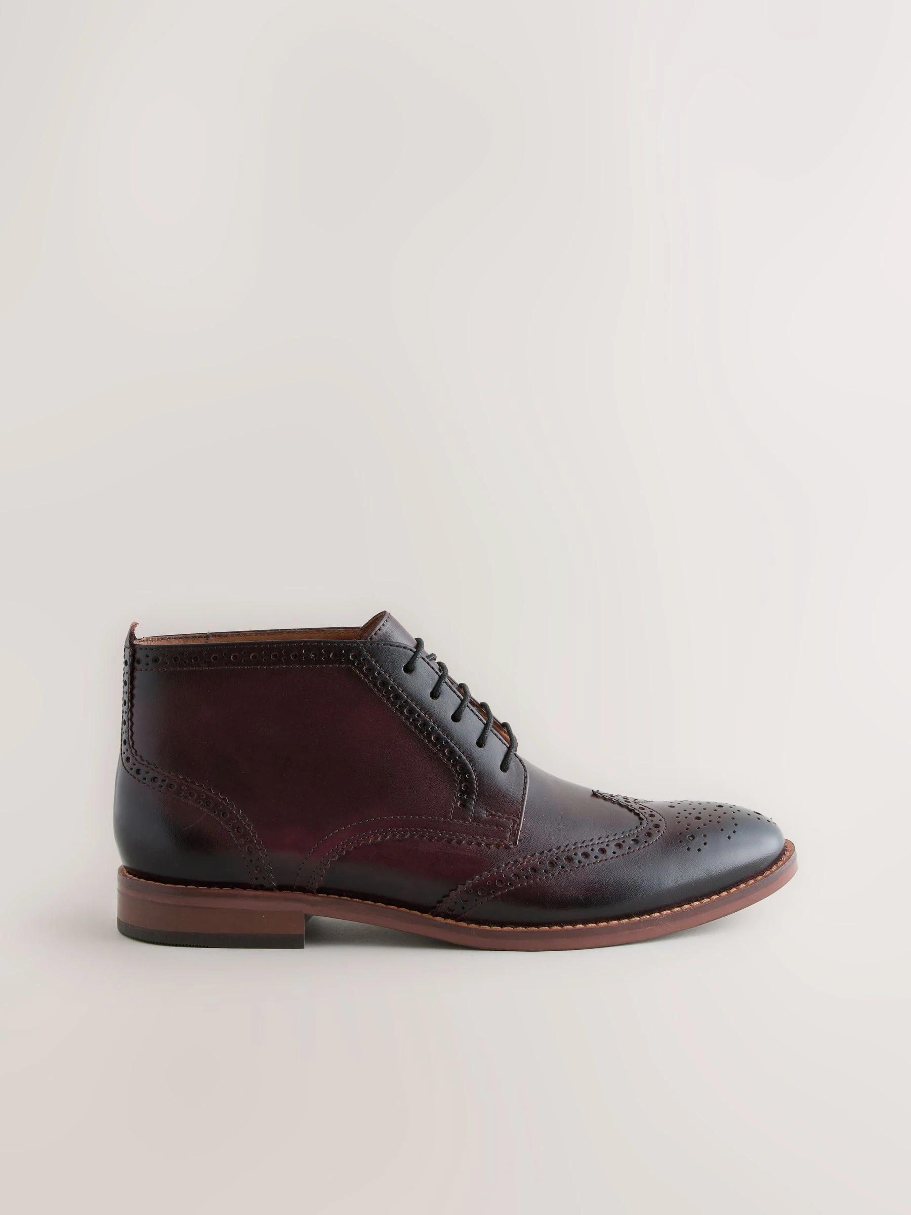 Bordeauxrood - Smart Brogue Leather Boots