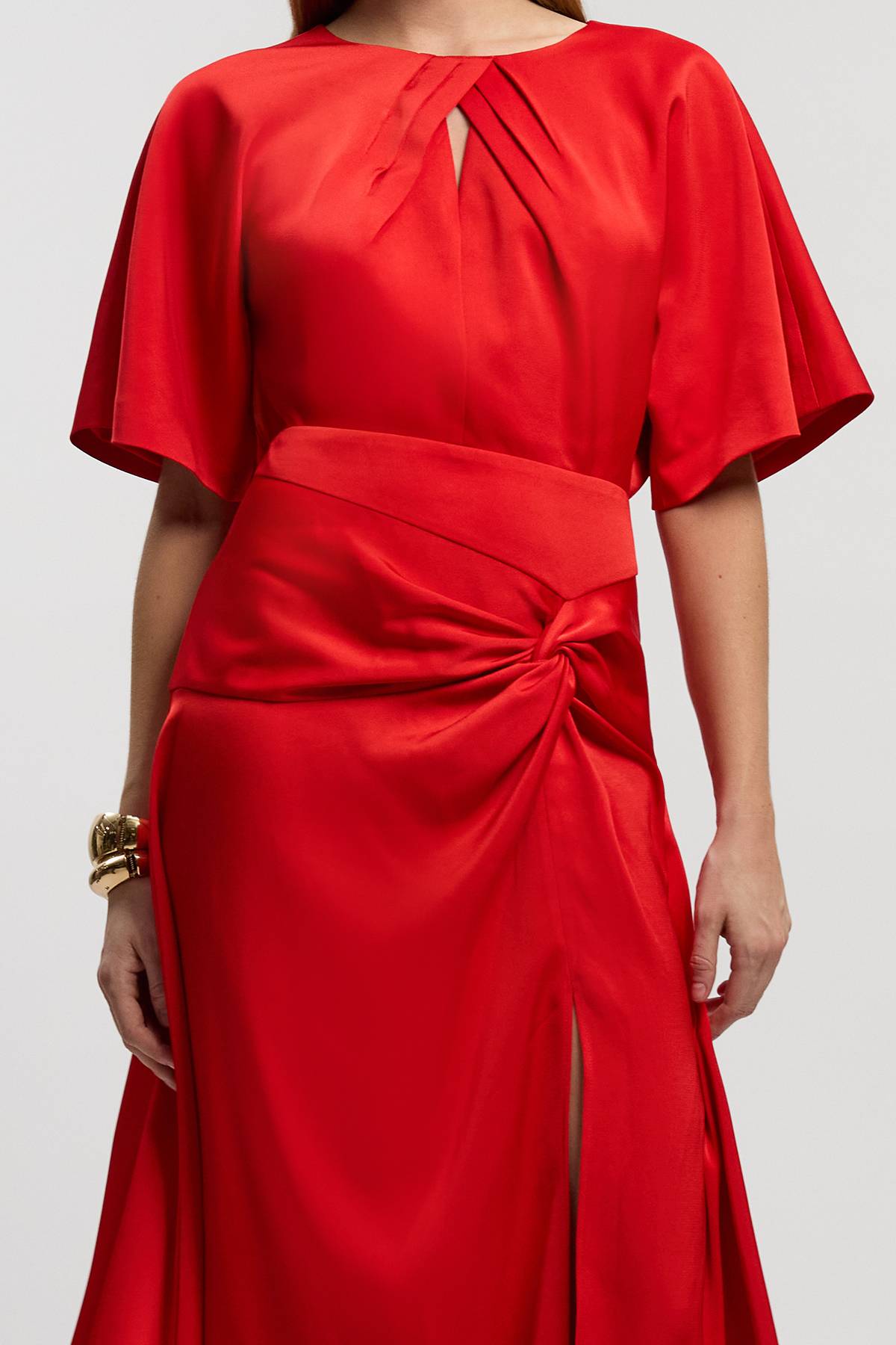 KarenMillen Robe Midaxi En Crêpe Satiné Dos Avec Détail Torsadé
