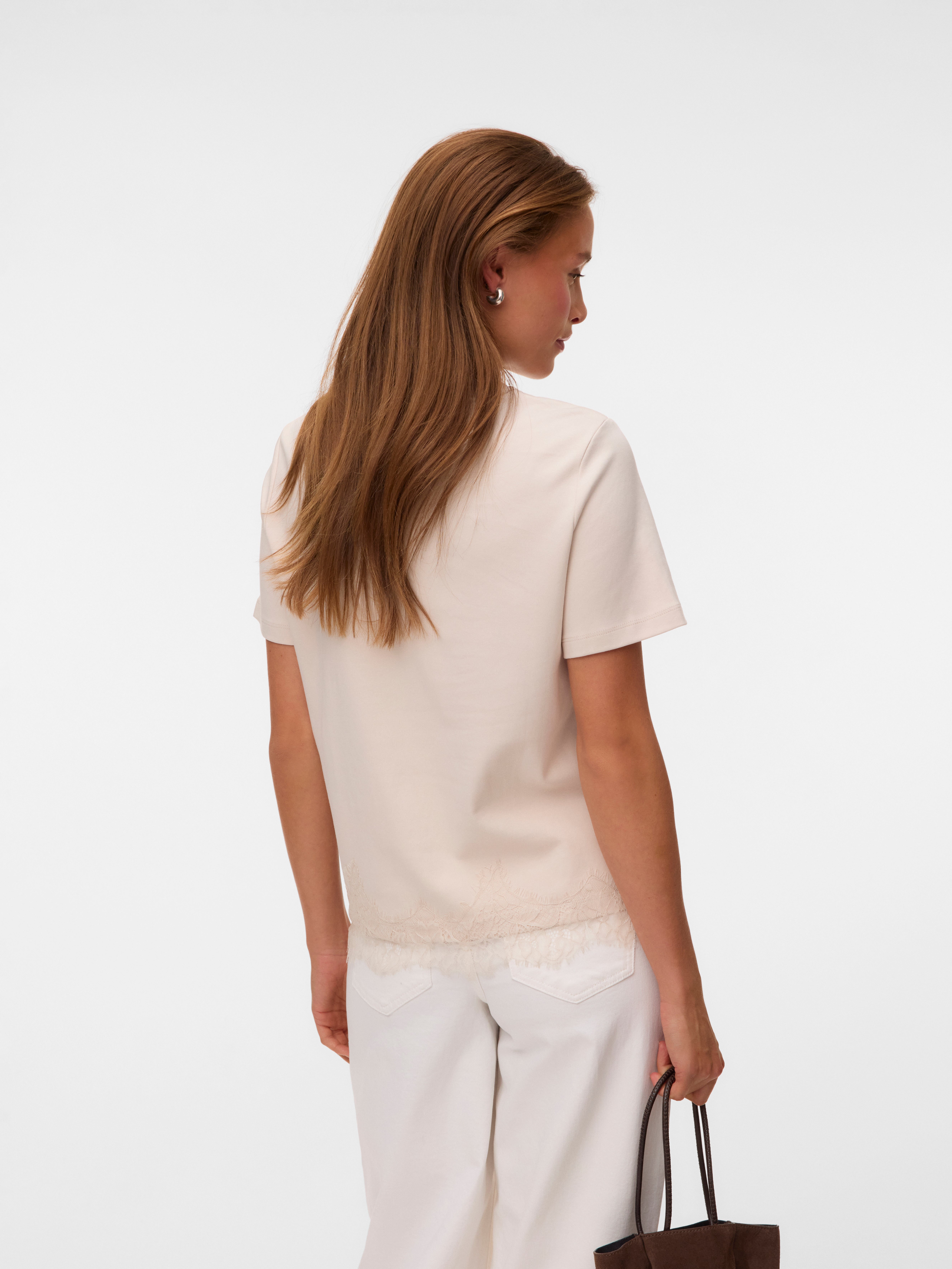VMSARA T-shirts