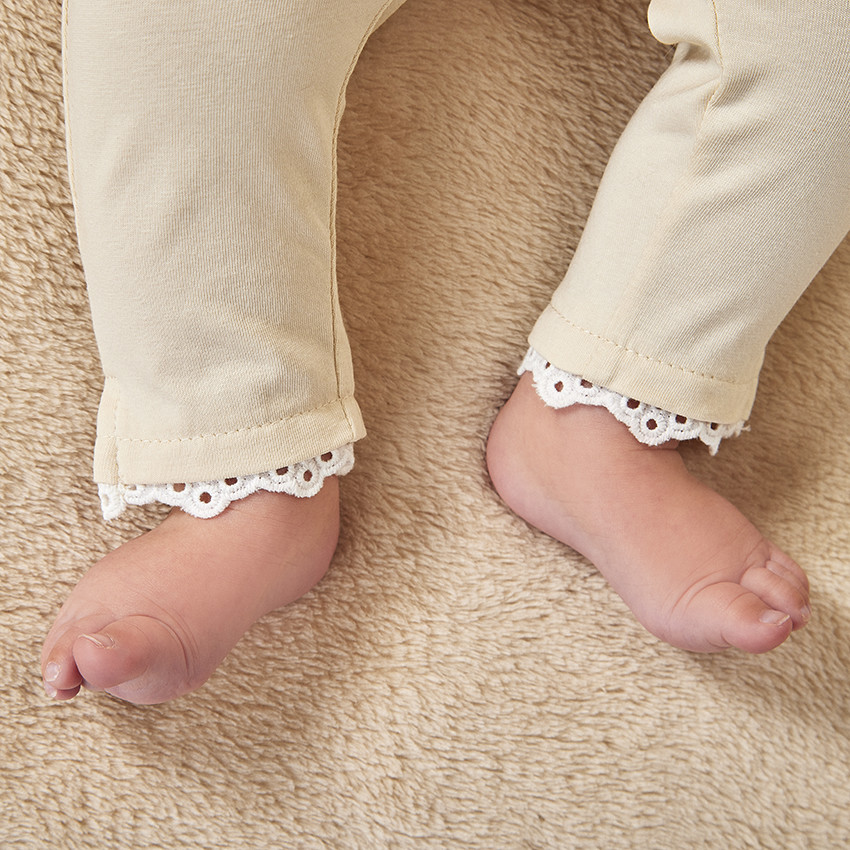 Ensemble 3 pièces avec broderie anglaise Marie  pour bébé fille