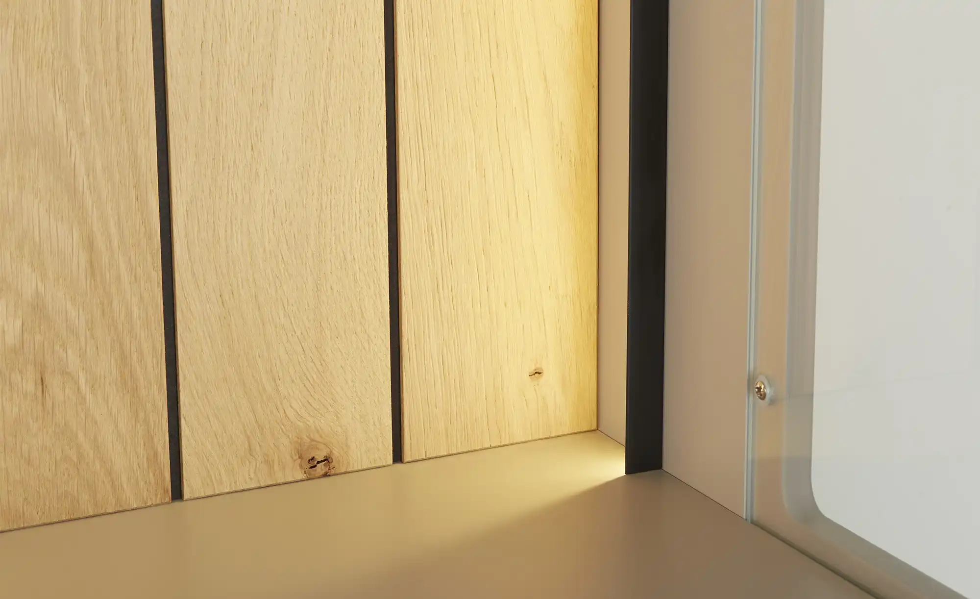 Jette Home LED-Rückwand-Beleuchtung und Zubehör Como