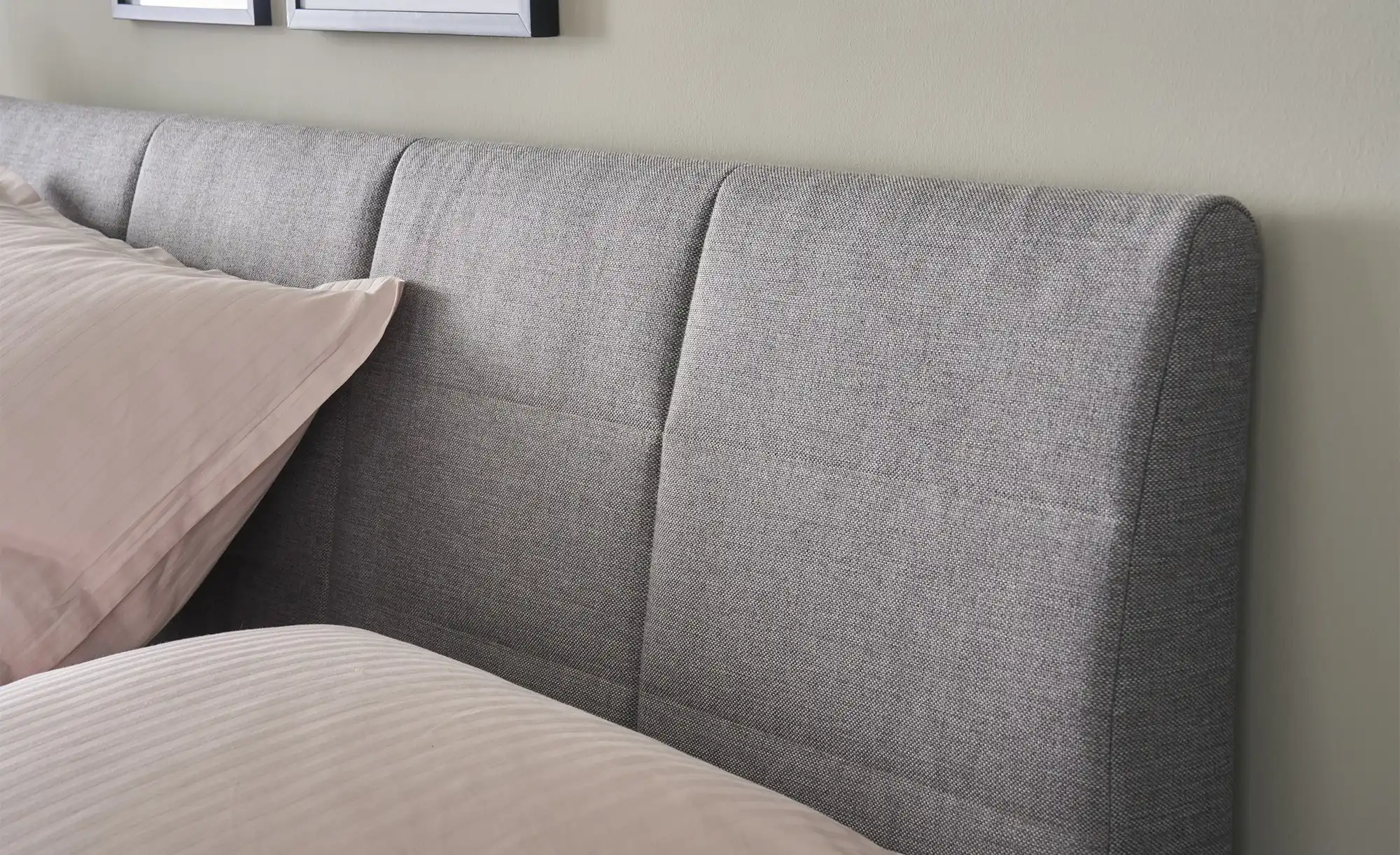 Boxspringbett mit praktischem Bettkasten Baron