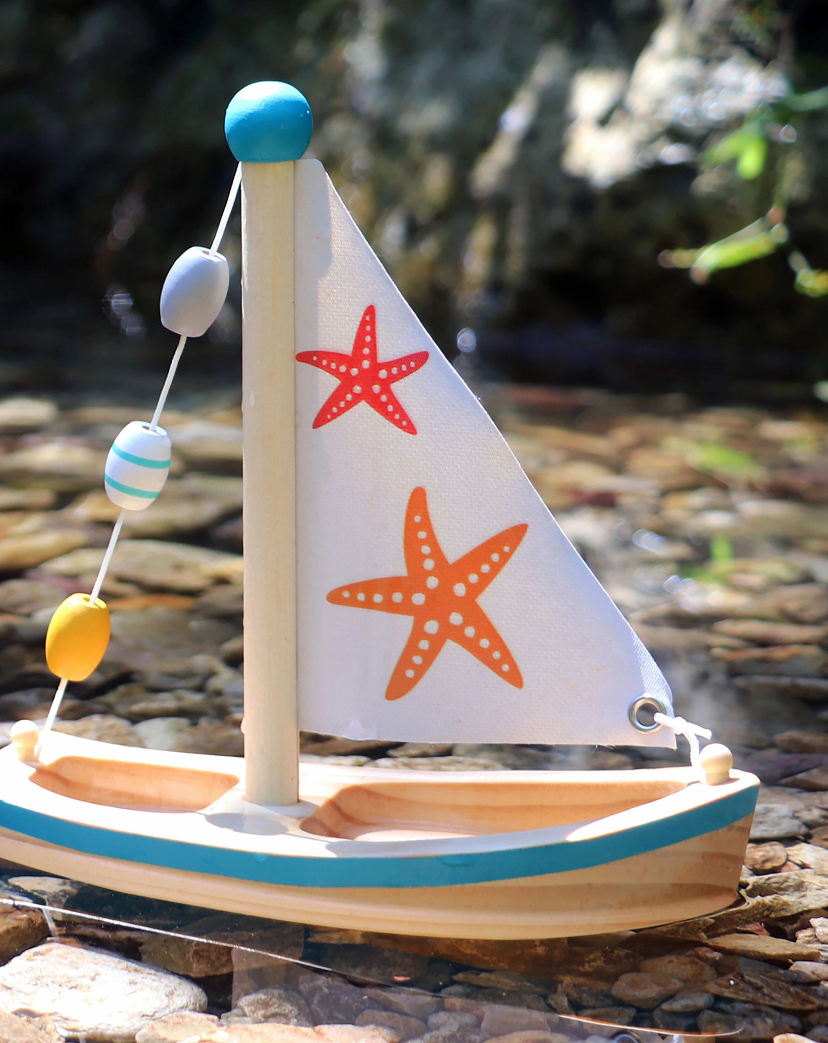 Wasserspielzeug SEGELBOOT - SEESTERN aus Holz