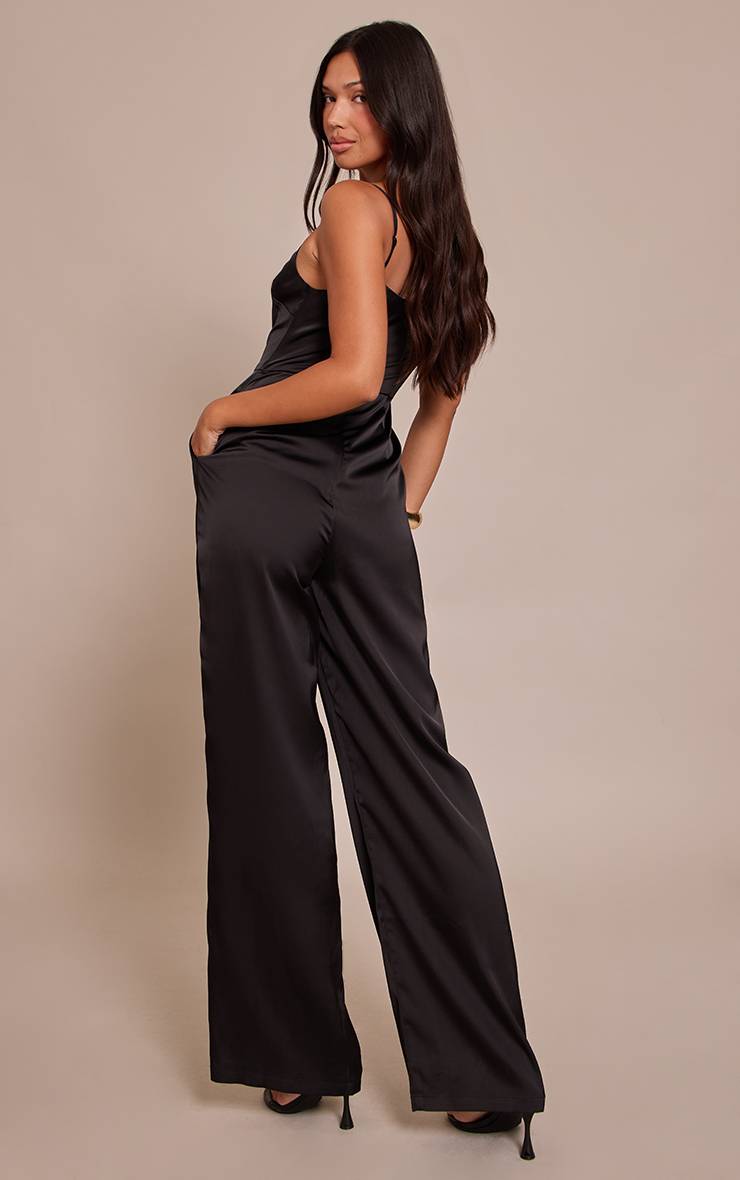 Noir Combinaison Pantalon En Satin À Encolure Dégagée Et Jambes Droites