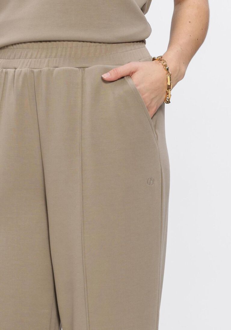 taupe aimee the label broeken love