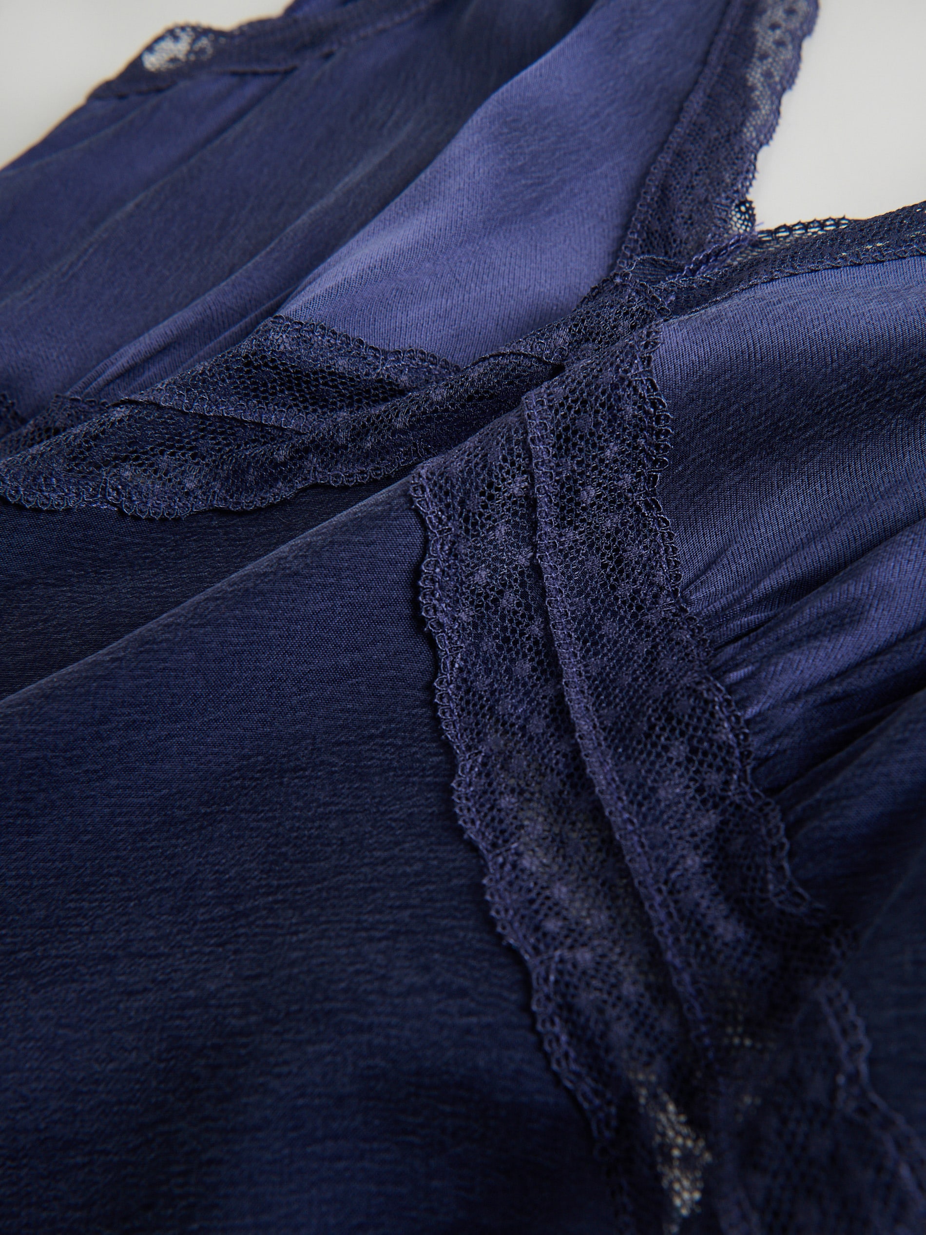LADIES` DRESS