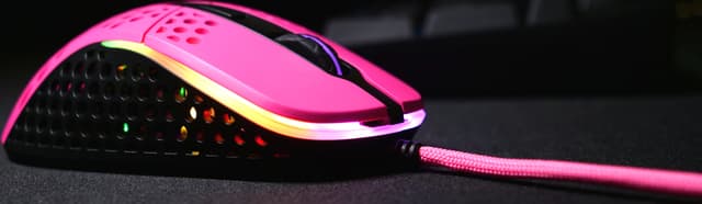 Xtrfy M4 RGB gaming mus (pink)
