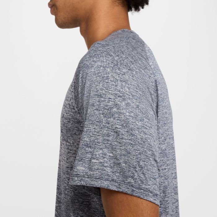 Nike Herre T-shirts Dri-FIT ADV Stride SS Tee Grå